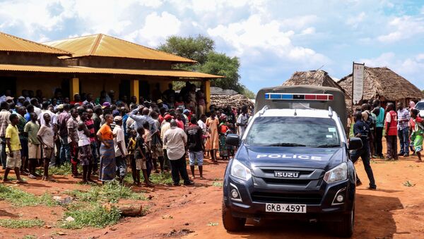 Un coche de policía keniana en el lugar del secuestro de cooperante italiana - Sputnik Mundo