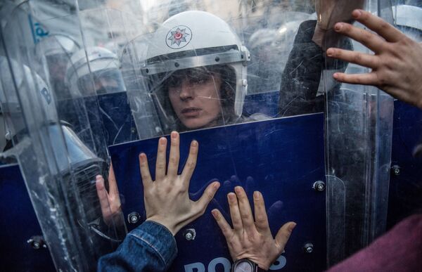 Porristas, manifestantes y bailarines: así son las imágenes de la semana - Sputnik Mundo