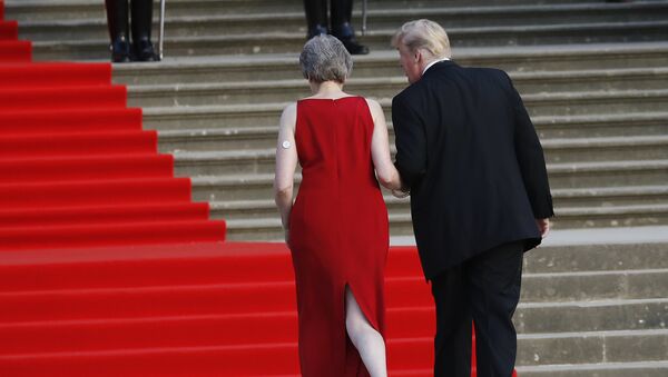 La primera ministra del Reino Unido, Theresa May y el presidente de EEUU, Donald Trump (archivo) - Sputnik Mundo