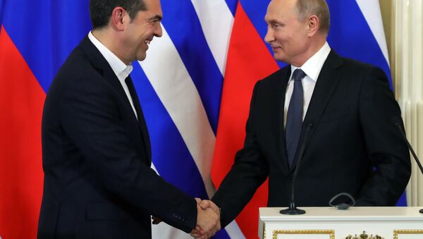 El primer ministro griego, Alexis Tsipras, y el presidente de rusia, Vladímir Putin - Sputnik Mundo