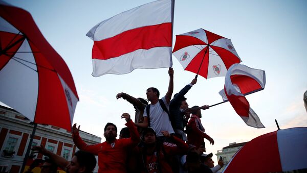 Los hinchas de River Plate en Madrid - Sputnik Mundo