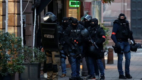 Policia francesa en Estrasburgo - Sputnik Mundo
