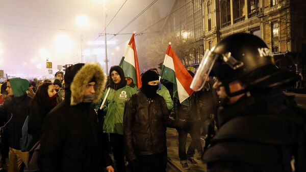 Protestas en Budapest, Hungría - Sputnik Mundo