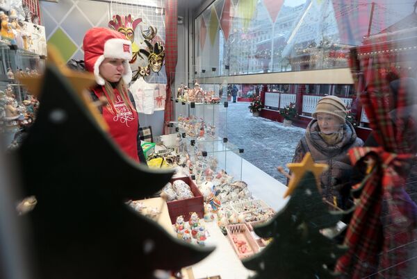 Moscú emprende un 'viaje a la Navidad' - Sputnik Mundo