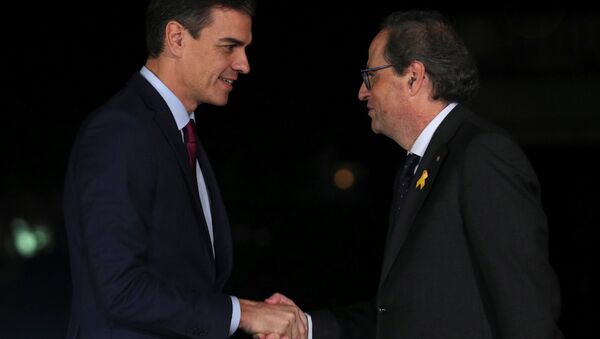 El presidente del Gobierno español, Pedro Sánchez y el presidente de la Generalitat, Quim Torra - Sputnik Mundo