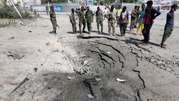 Lugar de la esxplosión en Mogadiscio, Somalia - Sputnik Mundo