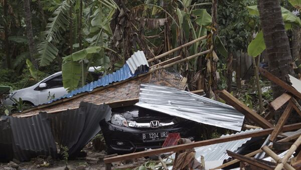 Consecuencias de un tsunami en Indonesia - Sputnik Mundo
