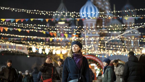 Decoración navideña en Moscú (Rusia) - Sputnik Mundo