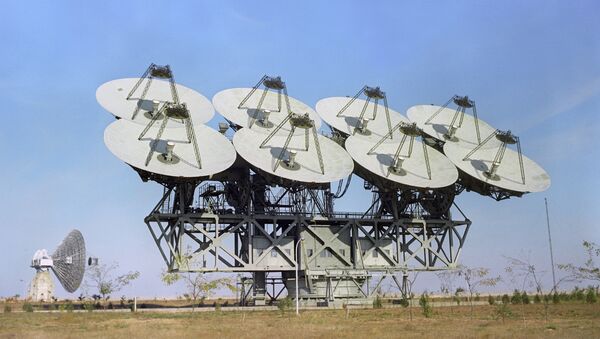 El radiotelescopio soviético en el centro de comunicaciones espaciales Plutón - Sputnik Mundo