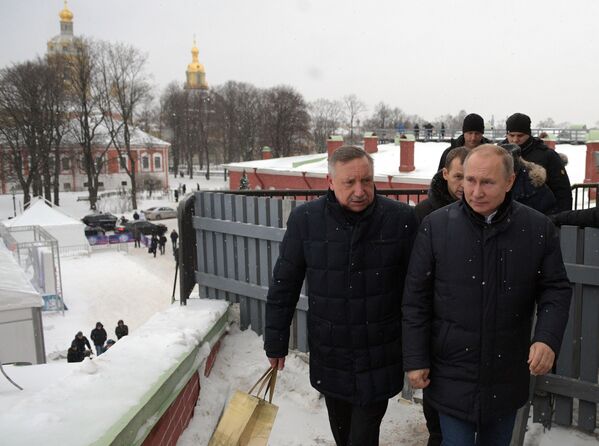 Putin visita San Petersburgo el día de la Navidad ortodoxa - Sputnik Mundo