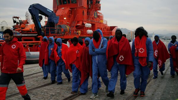 Llegada de los migrantes a España - Sputnik Mundo