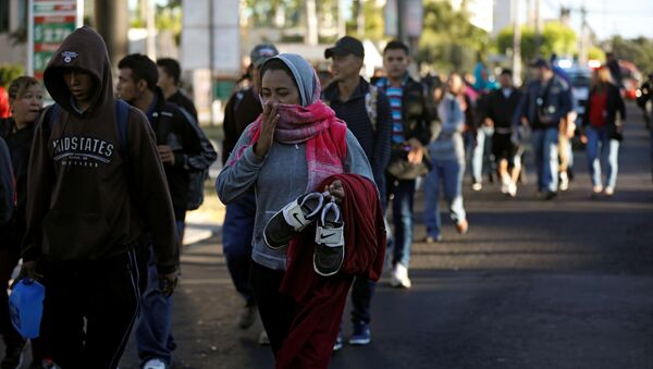 Migrantes centroamericanos avanzan hacia EEUU - Sputnik Mundo