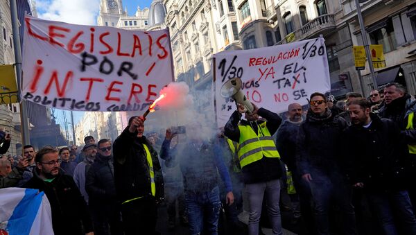 Huelga de los taxistas en Madrid - Sputnik Mundo