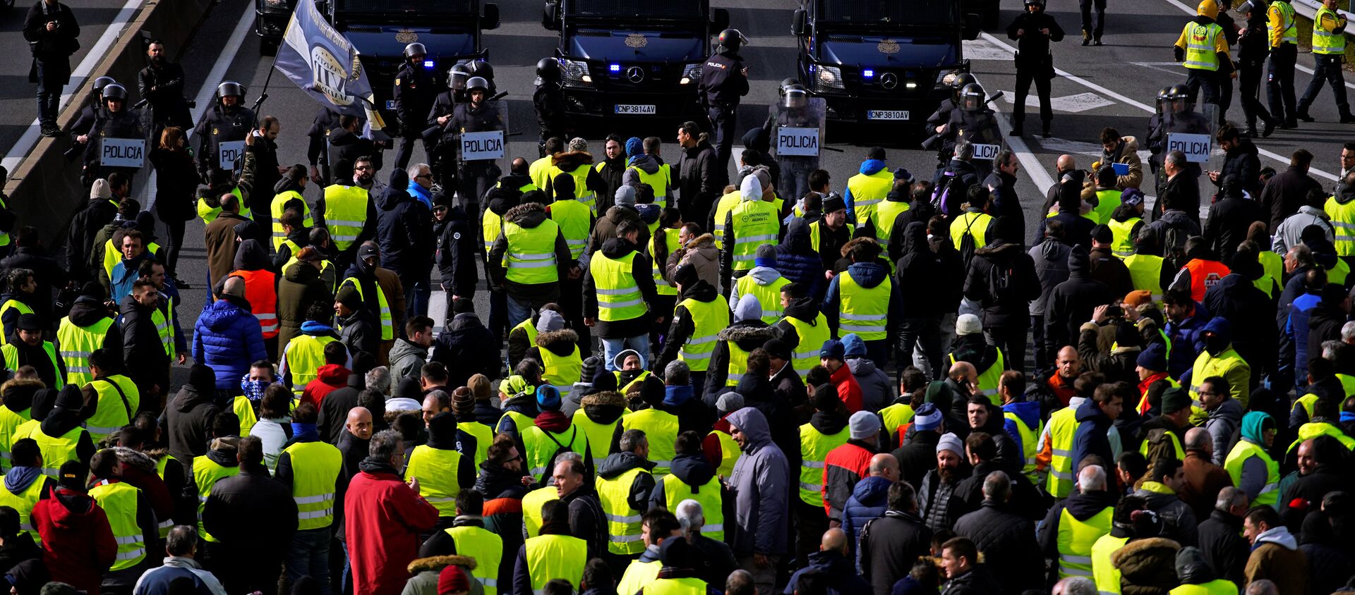 Manifestación de los taxistas españoles en Madrid, España - Sputnik Mundo, 1920, 22.01.2019