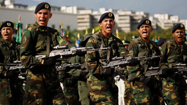 Los soldados venezolanos - Sputnik Mundo