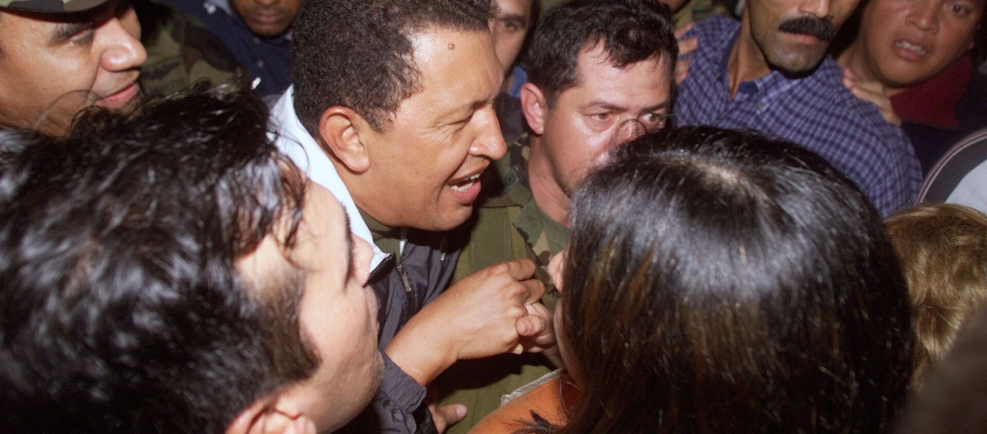 Hugo Chávez vuelve al palacio de Miraflores, 14 de abril de 2002 - Sputnik Mundo, 1920, 27.01.2019