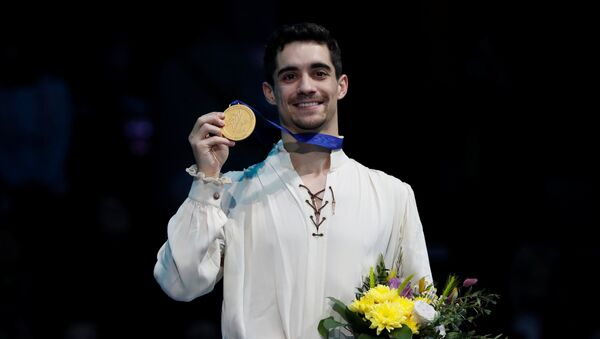 Javier Fernández tras ganar el Campeonato de Europa en el patinaje artístico - Sputnik Mundo