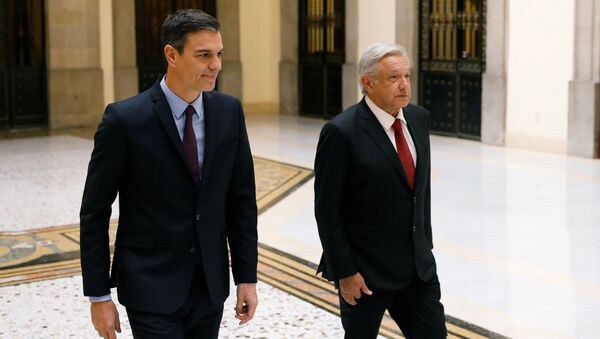 El presidente del Gobierno español, Pedro Sánchez, y el presidente de México, Andrés Manuel López Obrador - Sputnik Mundo