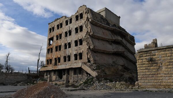 Edificio destruido en Aleppo, Siria - Sputnik Mundo