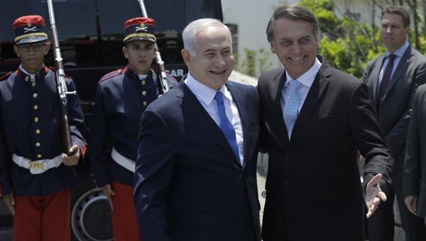 El primer ministro israelí, Benjamín Netanyahu,es recibido por el presidente electo de Brasil, Jair Bolsonaro - Sputnik Mundo
