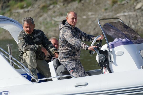 Pesca, Fórmula 1 y bádminton: así pasa el tiempo Vladímir Putin - Sputnik Mundo
