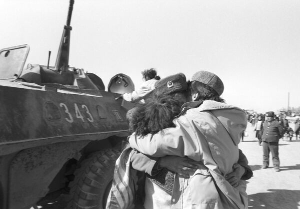Momento histórico: 30 años de la retirada de tropas soviéticas de Afganistán - Sputnik Mundo