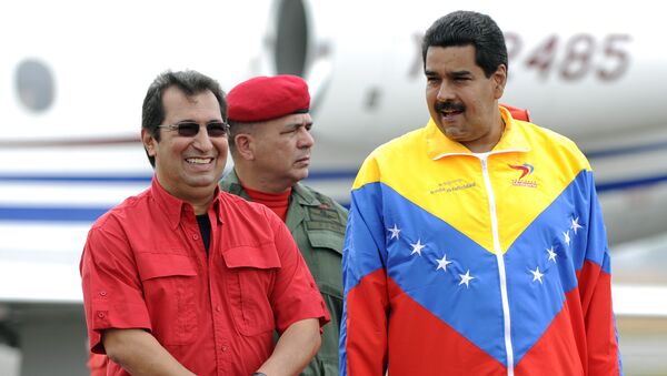 Miembro de la Asamblea Nacional Constituyente, Adán Chávez, y presidente de Venezuela, Nicolás Maduro (archivo) - Sputnik Mundo