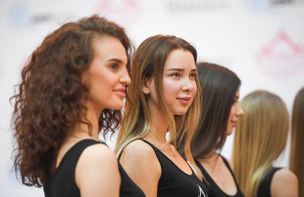 Bellezas de todos los rincones de Rusia compiten por el título Miss Rusia 2019 - Sputnik Mundo