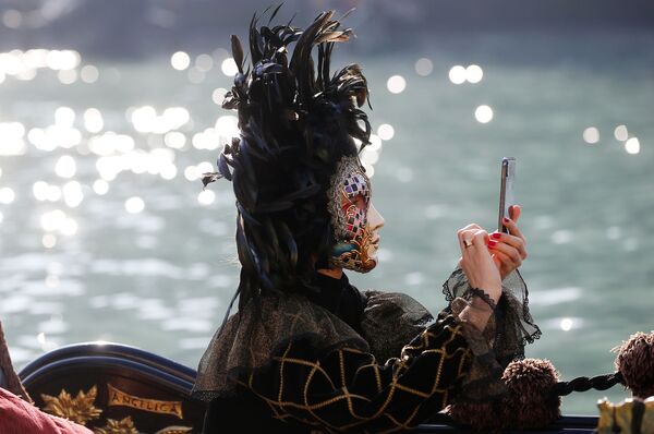 Carnaval de Venecia: desfile de barcos, festival de Marías y 'vuelo del ángel' - Sputnik Mundo