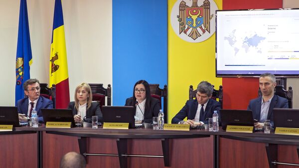 Alina Russu, presidenta de la Comisión Electoral Central de la República de Moldavia tras las elecciones parlamentarias - Sputnik Mundo