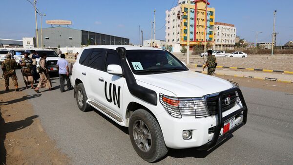 Un convoy de la ONU en la ciudad de Al Hudaida en Yemen - Sputnik Mundo