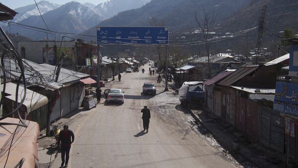 La ciudad de Chakoti en la Linea de Control en Cachemira, en la frontera entre la India y Pakistán - Sputnik Mundo
