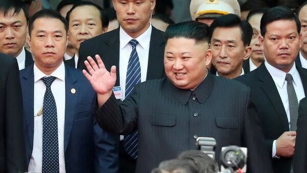 El líder norcoreano Kim Jong-un en Hahói - Sputnik Mundo