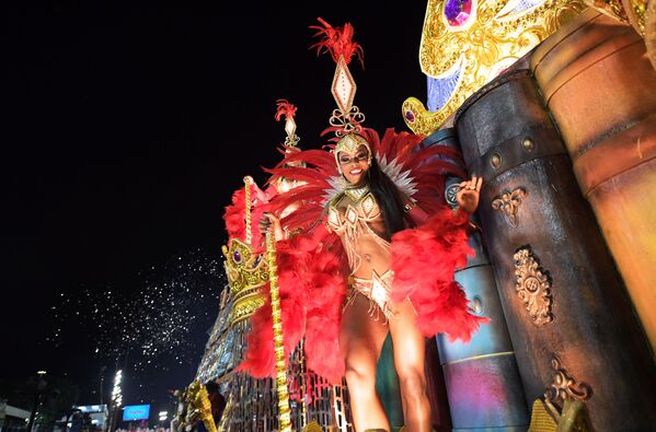 ¡Carnaval! Brasil vuelve a vibrar a ritmo de samba - Sputnik Mundo
