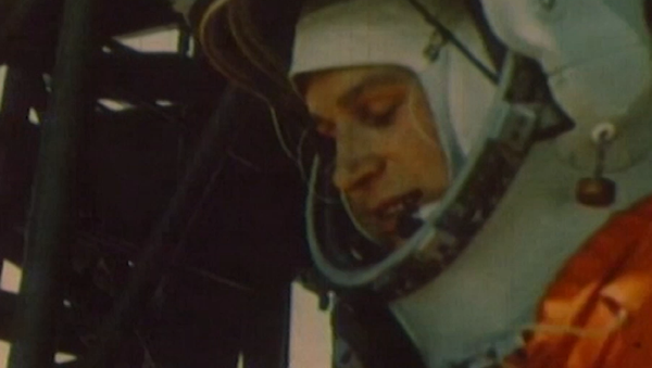 Así fue la hazaña de Tereshkova: la primera cosmonauta del mundo cumple 82 años - Sputnik Mundo