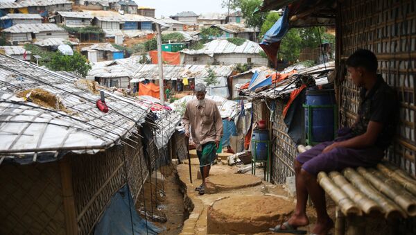 Campo de refugiados rohinyás en Banglades - Sputnik Mundo