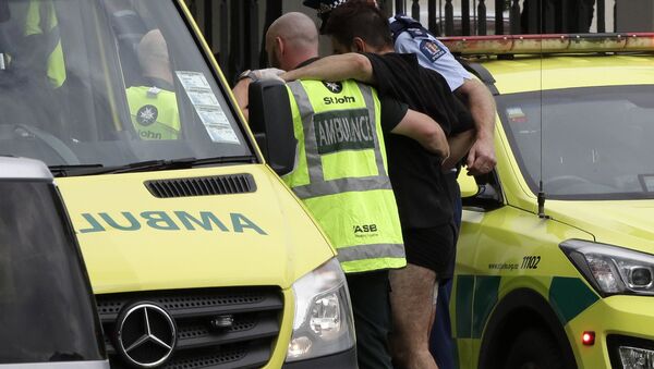 Policía y ambulancia en el lugar del tiroteo en una mezquita de Nueva Zelanda - Sputnik Mundo
