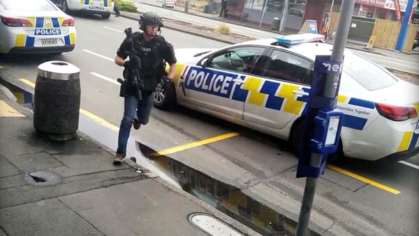 La policía en el lugar del tiroteo en Nueva Zelanda - Sputnik Mundo