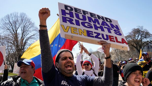 Los manifestantes exigen protección de derechos humanos en Venezuela - Sputnik Mundo