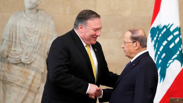 El secretario de Estado de EEUU, Mike Pompeo, y el presidente del Líbano, Michel Aoun - Sputnik Mundo