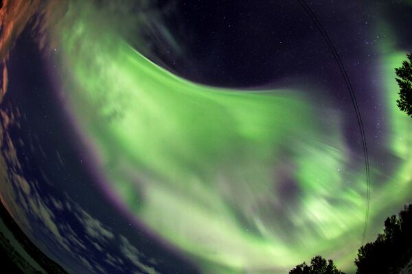 El espectáculo de luz de la naturaleza: descubre las auroras boreales de Múrmansk - Sputnik Mundo