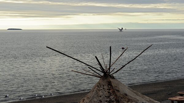 Típico hogar de los indígenas del Ártico ruso - Sputnik Mundo