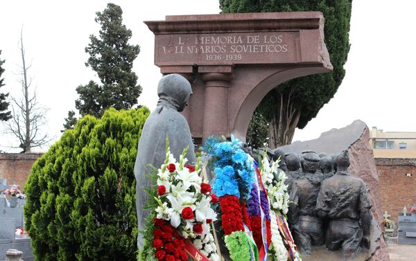 Monumento a los militares soviéticos fallecidos durante la Guerra Civil en España - Sputnik Mundo