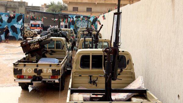 Los vehículos del Ejercito de Liberación Nacional libio - Sputnik Mundo
