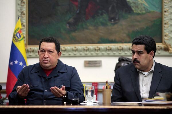Presidente de Venezuela Hugo Chávez se dirige a los venezolanos en radio y televisión - Sputnik Mundo