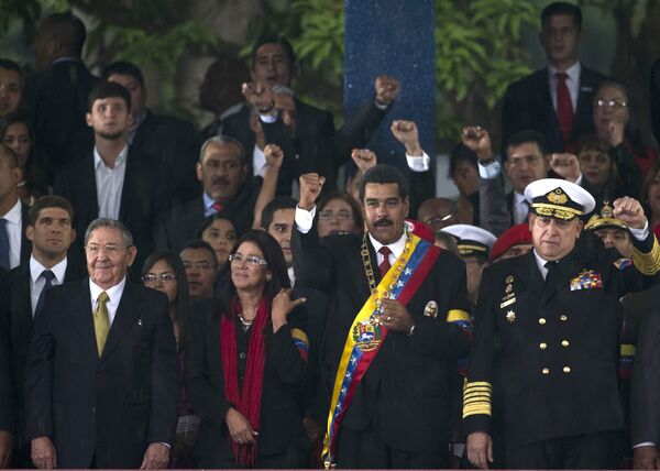 Expresidente de Cuba, Raúl Castro, y presidente de Venezuela, Nicolás Maduro - Sputnik Mundo
