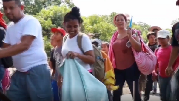 Una nueva caravana de migrantes ha salido desde Tapachula - Sputnik Mundo