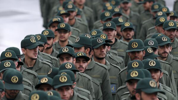 Iranian Revolutionary Guard members arrive for a ceremony celebrating the 40th anniversary of the Islamic Revolution, at the Azadi, or Freedom, Square, in Tehran, Iran, Monday, Feb. 11, 2019.  - Sputnik Mundo