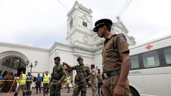Militares cerca de la iglesia de San Antonio de Kochchikade, Sri Lanka - Sputnik Mundo