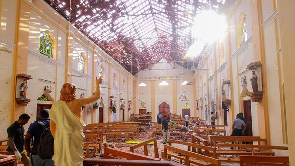 La iglesia en Negombo donde se produjo una explosión - Sputnik Mundo